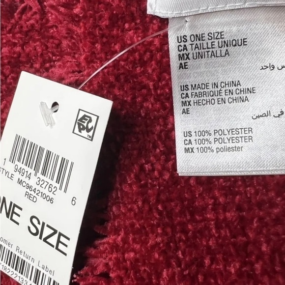 𝅺charter Club Solid Red Infinite-Loop Scarf One Size.  NWT - Picture 6 of 6